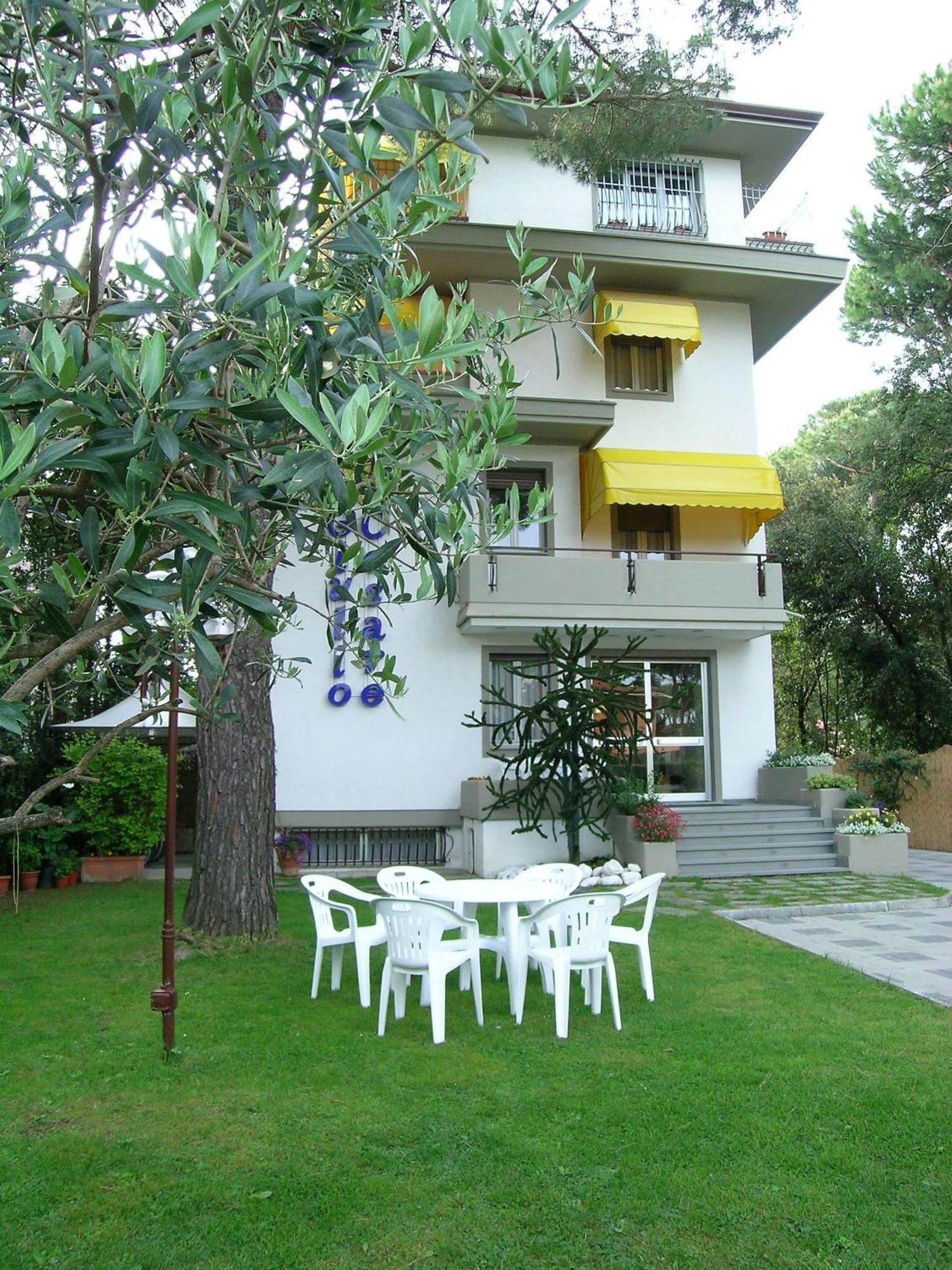 Hotel Giulio Cesare Cinquale Exterior foto