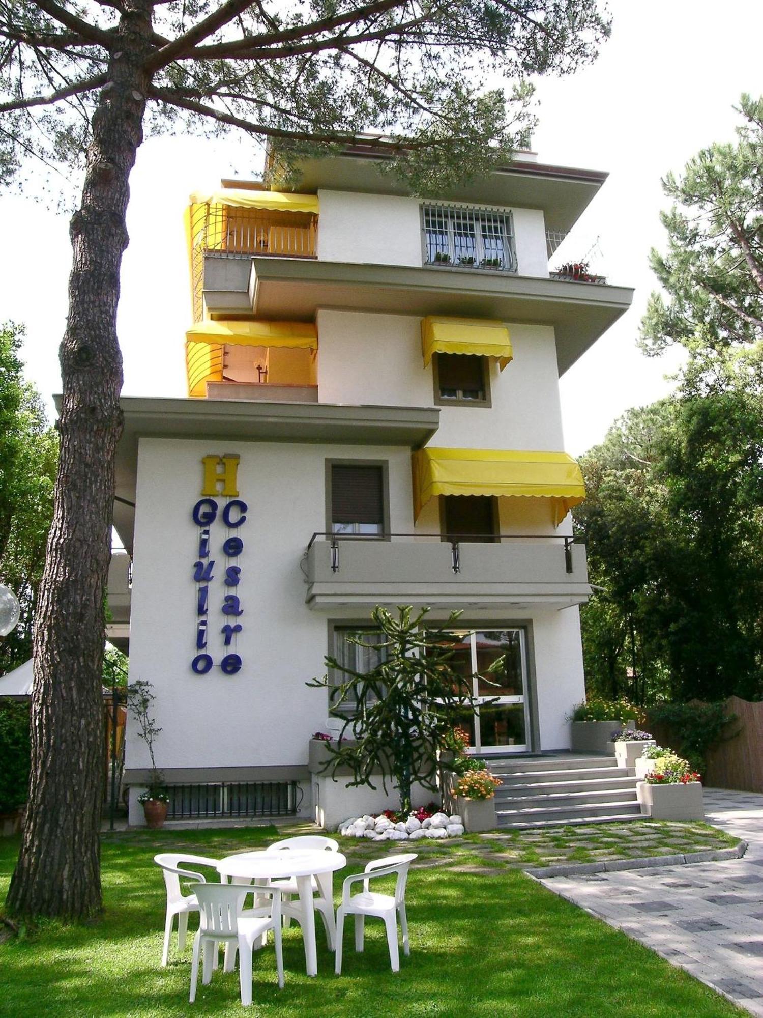 Hotel Giulio Cesare Cinquale Exterior foto