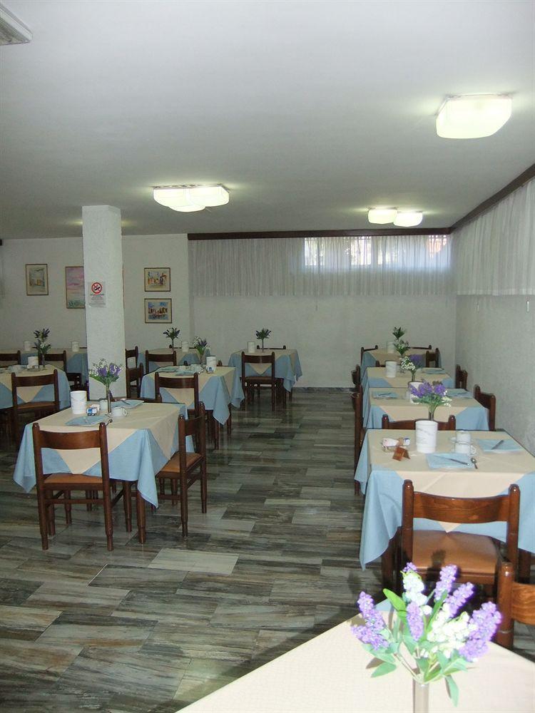Hotel Giulio Cesare Cinquale Exterior foto